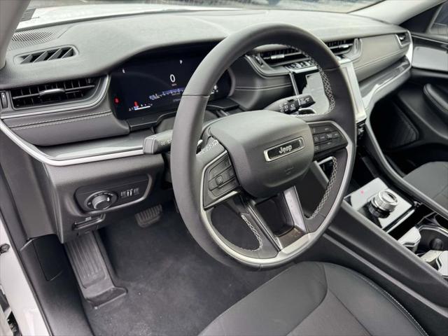 2023 Jeep Grand Cherokee Laredo 4x4 2023 Jeep Grand Cherokee Laredo 4x4