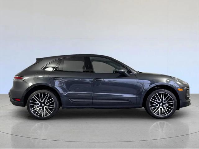 2025 Porsche Macan Macan