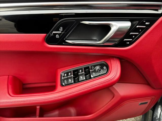 2025 Porsche Macan Macan