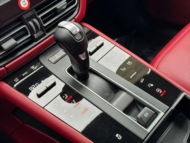 2025 Porsche Macan Macan