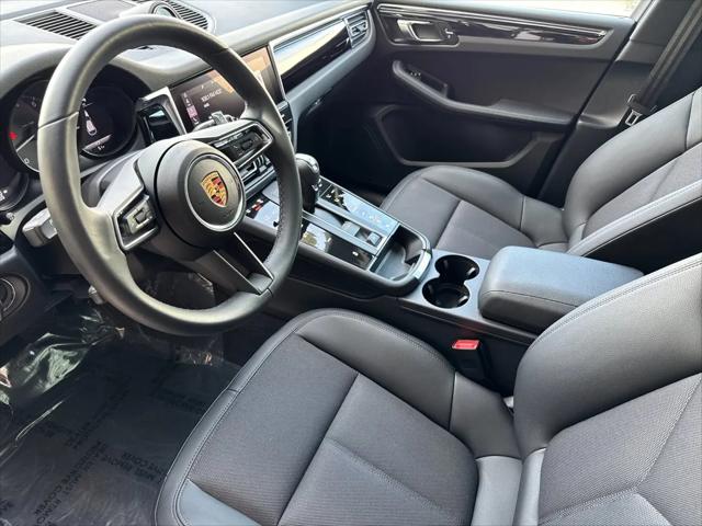 2025 Porsche Macan Macan
