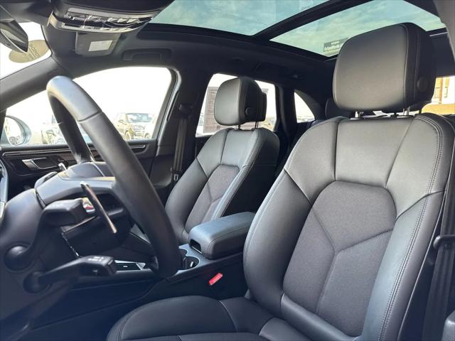 2025 Porsche Macan Macan