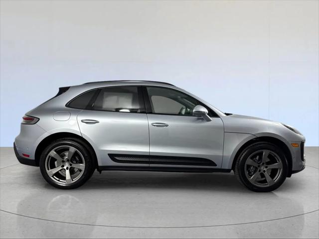 2025 Porsche Macan Macan