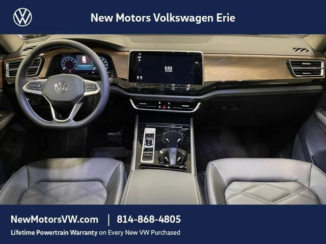 2026 Volkswagen Atlas SE with Technology