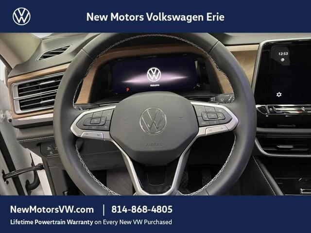 2026 Volkswagen Atlas SE with Technology