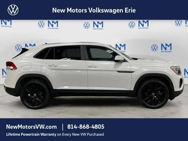 2026 Volkswagen Atlas Cross Sport SE with Technology