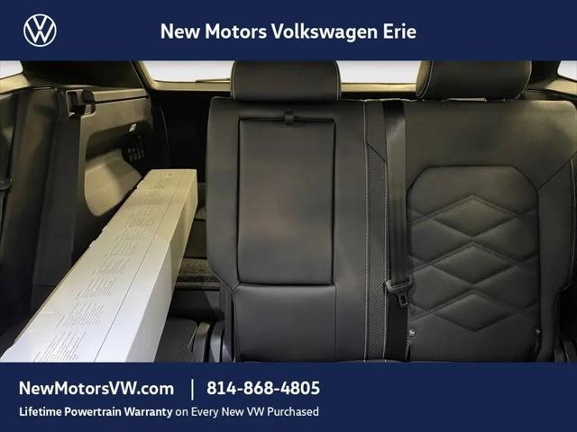 2026 Volkswagen Atlas Cross Sport SE with Technology