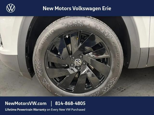 2026 Volkswagen Atlas Cross Sport SE with Technology