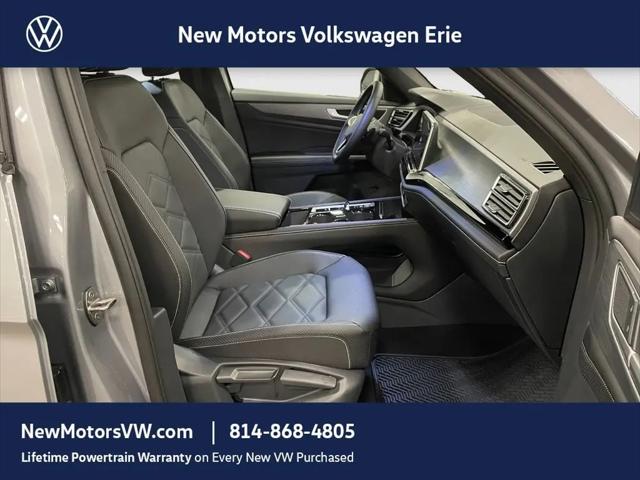 2026 Volkswagen Atlas Cross Sport SE with Technology