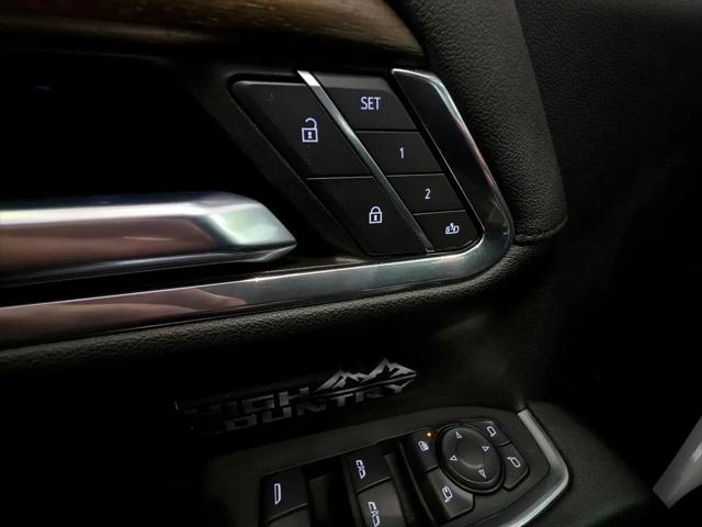 2023 Chevrolet Silverado 1500 4WD Crew Cab Short Bed High Country
