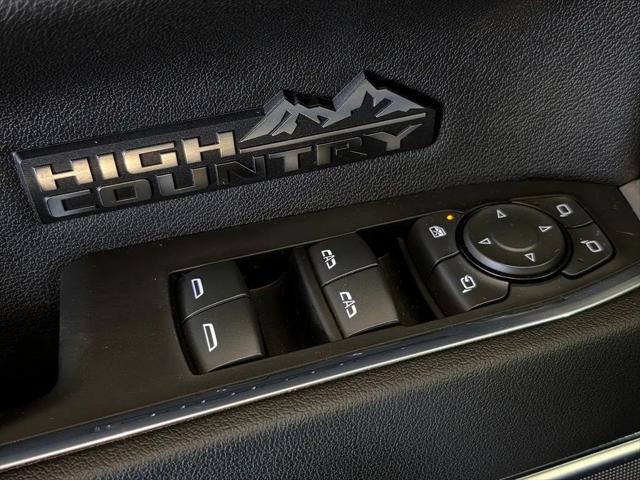 2023 Chevrolet Silverado 1500 4WD Crew Cab Short Bed High Country
