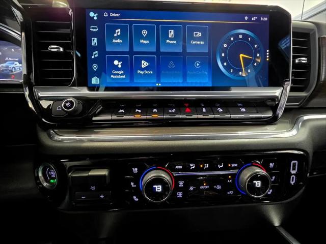 2023 Chevrolet Silverado 1500 4WD Crew Cab Short Bed High Country