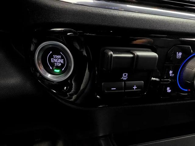 2023 Chevrolet Silverado 1500 4WD Crew Cab Short Bed High Country