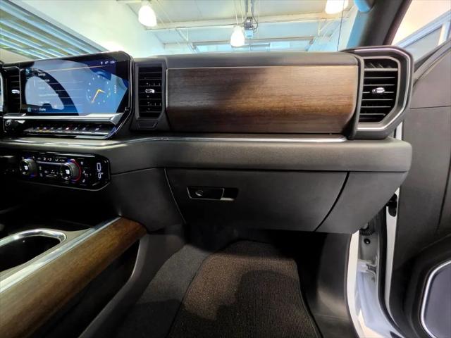 2023 Chevrolet Silverado 1500 4WD Crew Cab Short Bed High Country