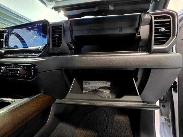 2023 Chevrolet Silverado 1500 4WD Crew Cab Short Bed High Country