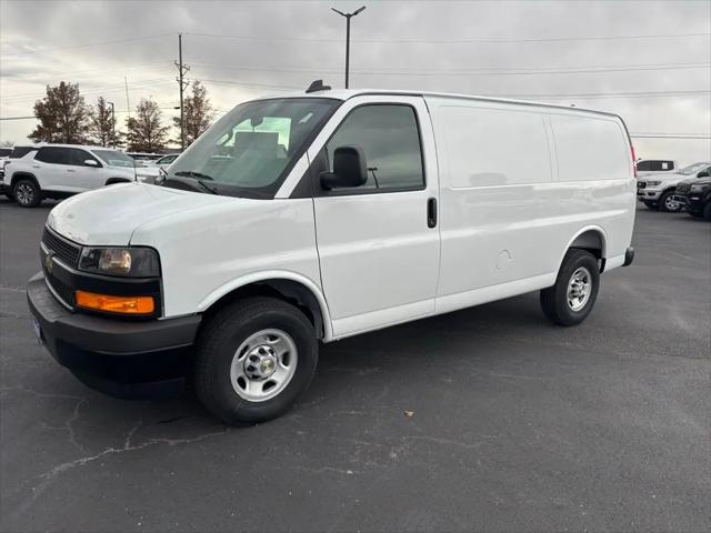 2025 Chevrolet Express Cargo Van RWD 2500 Regular Wheelbase WT