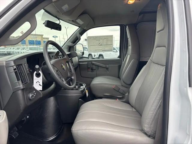 2025 Chevrolet Express Cargo Van RWD 2500 Regular Wheelbase WT
