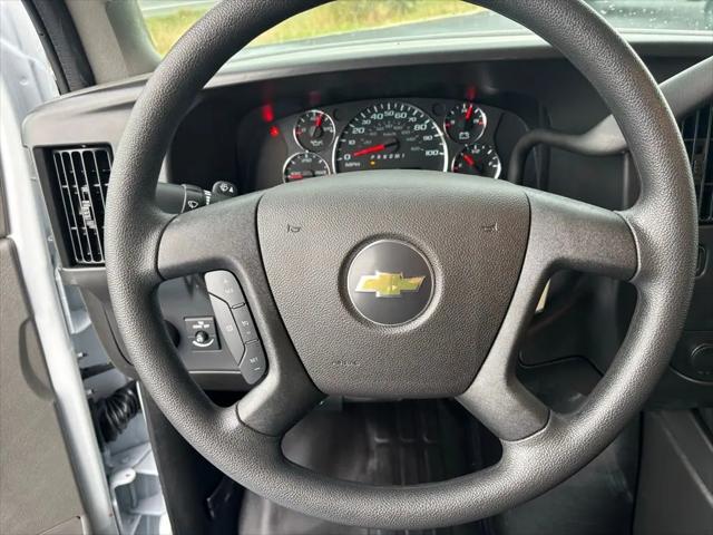 2025 Chevrolet Express Cargo Van RWD 2500 Regular Wheelbase WT