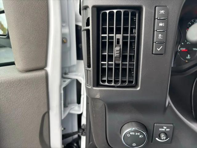 2025 Chevrolet Express Cargo Van RWD 2500 Regular Wheelbase WT