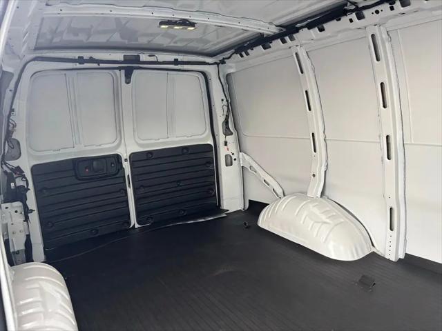 2025 Chevrolet Express Cargo Van RWD 2500 Regular Wheelbase WT