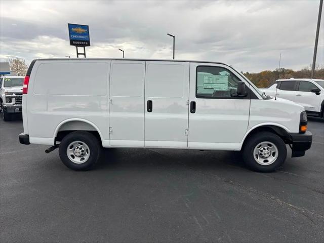 2025 Chevrolet Express Cargo Van RWD 2500 Regular Wheelbase WT