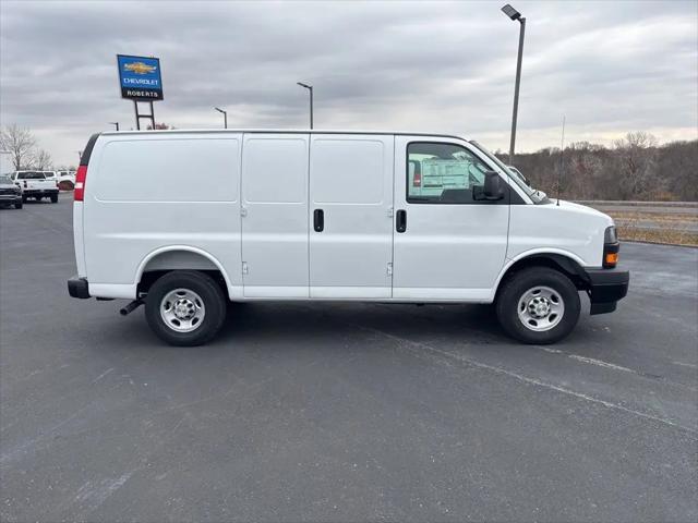 2025 Chevrolet Express Cargo Van RWD 2500 Regular Wheelbase WT