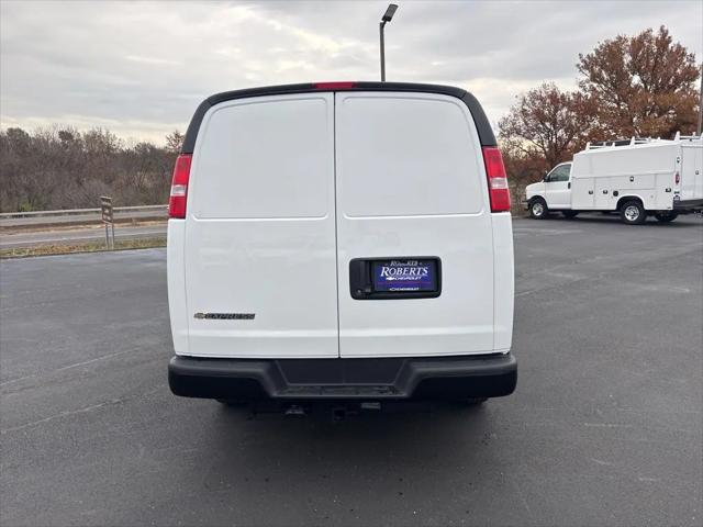 2025 Chevrolet Express Cargo Van RWD 2500 Regular Wheelbase WT