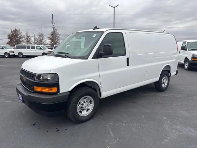 2025 Chevrolet Express Cargo Van RWD 2500 Regular Wheelbase WT