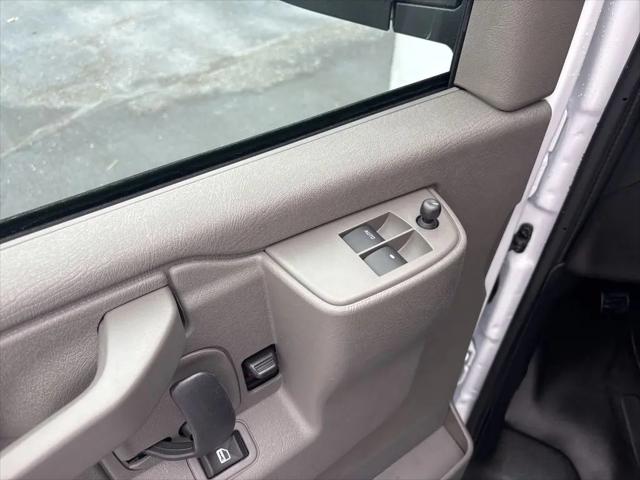 2025 Chevrolet Express Cargo Van RWD 2500 Regular Wheelbase WT