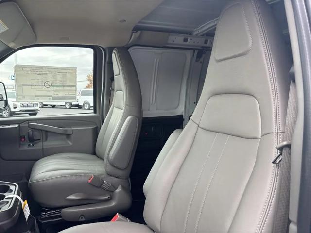 2025 Chevrolet Express Cargo Van RWD 2500 Regular Wheelbase WT