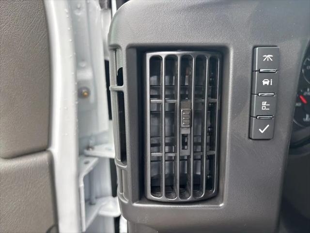 2025 Chevrolet Express Cargo Van RWD 2500 Regular Wheelbase WT