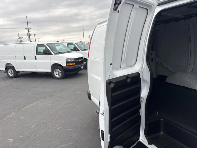 2025 Chevrolet Express Cargo Van RWD 2500 Regular Wheelbase WT