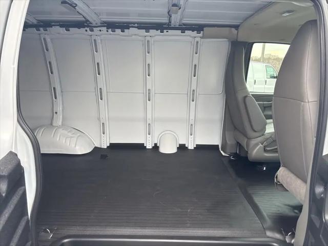2025 Chevrolet Express Cargo Van RWD 2500 Regular Wheelbase WT