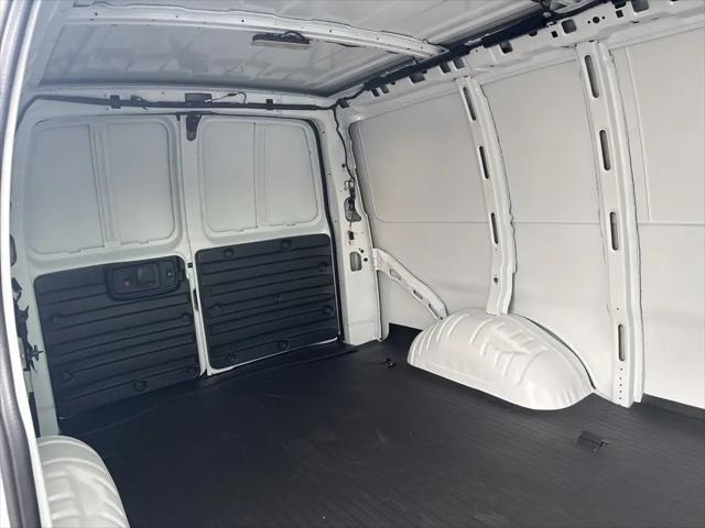 2025 Chevrolet Express Cargo Van RWD 2500 Regular Wheelbase WT
