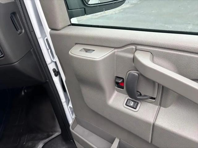 2025 Chevrolet Express Cargo Van RWD 2500 Regular Wheelbase WT