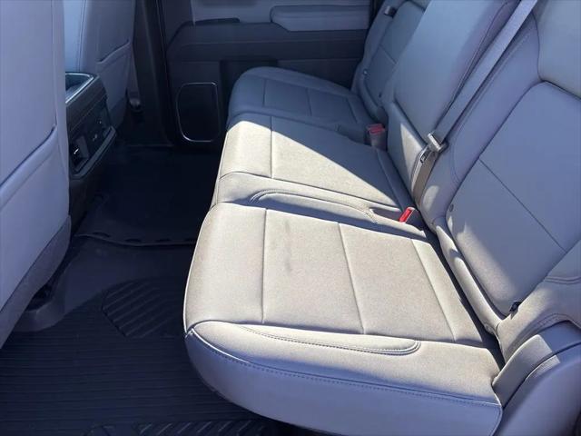 2026 Chevrolet Silverado 1500 4WD Crew Cab Standard Bed LT