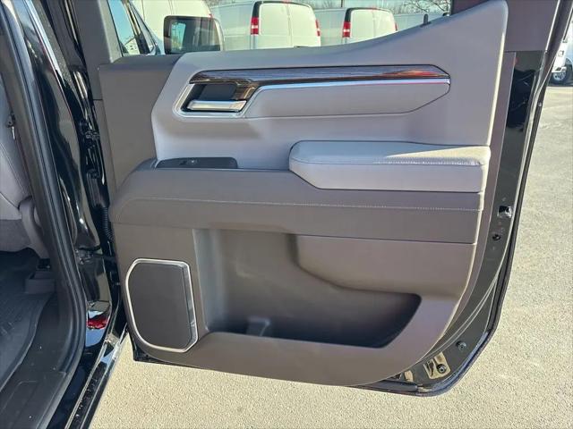 2026 Chevrolet Silverado 1500 4WD Crew Cab Standard Bed LT