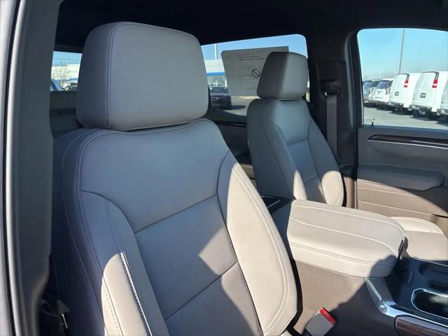 2026 Chevrolet Silverado 1500 4WD Crew Cab Standard Bed LT