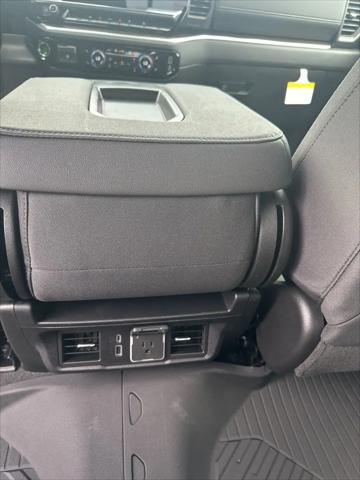 2026 Chevrolet Silverado 1500 4WD Crew Cab Standard Bed LT