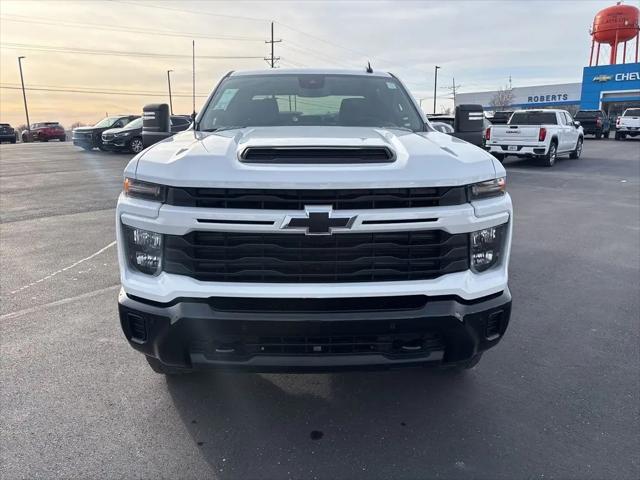 2026 Chevrolet Silverado 2500HD Crew Cab, Long Bed, Custom, 4WD