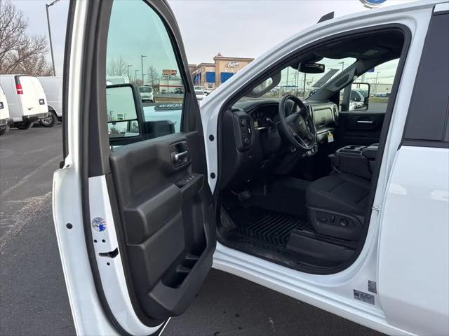 2026 Chevrolet Silverado 2500HD Crew Cab, Long Bed, Custom, 4WD
