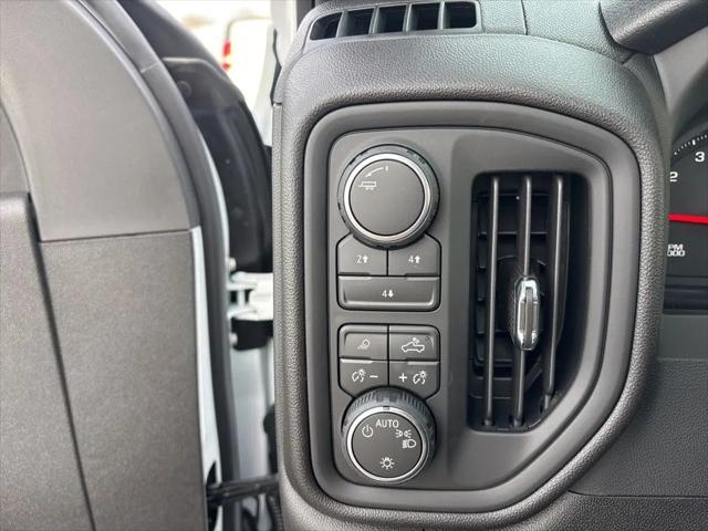 2026 Chevrolet Silverado 2500HD Crew Cab, Long Bed, Custom, 4WD