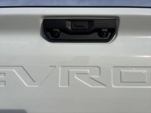 2026 Chevrolet Silverado 2500HD Crew Cab, Long Bed, Custom, 4WD
