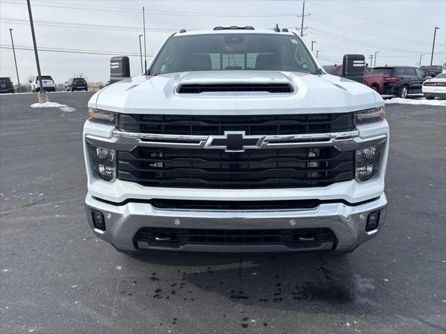 2026 Chevrolet Silverado 3500HD Crew Cab, Long Bed, LT Dual Rear Wheel, RWD