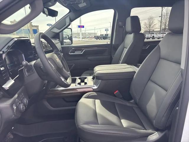 2026 Chevrolet Silverado 3500HD Crew Cab, Long Bed, LT Dual Rear Wheel, RWD