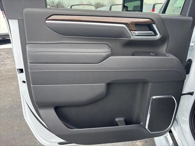 2026 Chevrolet Silverado 3500HD Crew Cab, Long Bed, LT Dual Rear Wheel, RWD