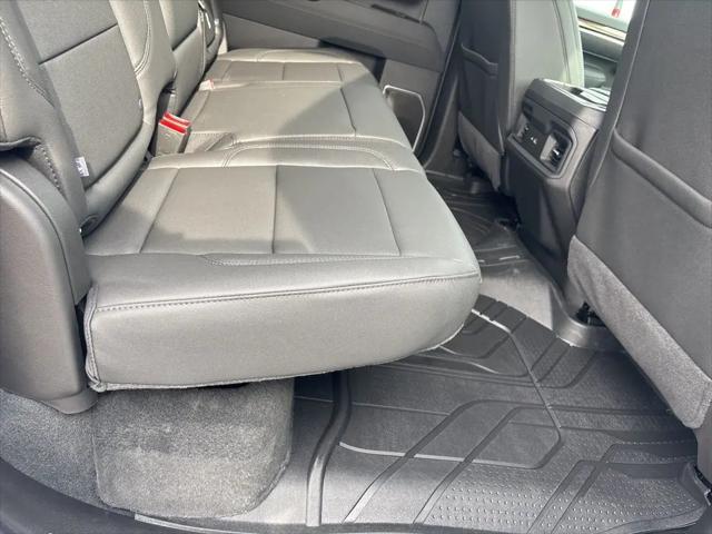 2026 Chevrolet Silverado 3500HD Crew Cab, Long Bed, LT Dual Rear Wheel, RWD