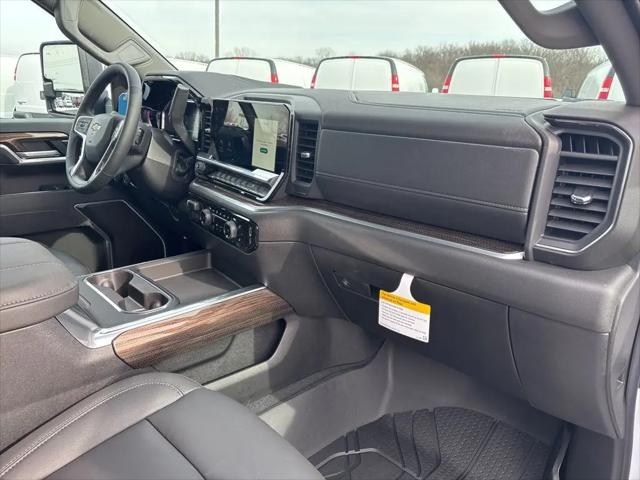 2026 Chevrolet Silverado 3500HD Crew Cab, Long Bed, LT Dual Rear Wheel, RWD