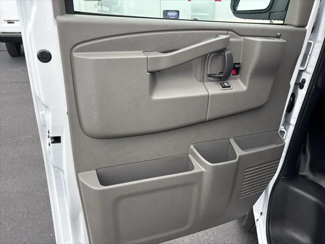 2025 Chevrolet Express Cargo Van RWD 2500 Regular Wheelbase WT