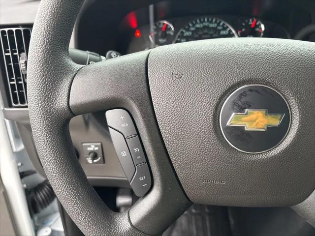 2025 Chevrolet Express Cargo Van RWD 2500 Regular Wheelbase WT